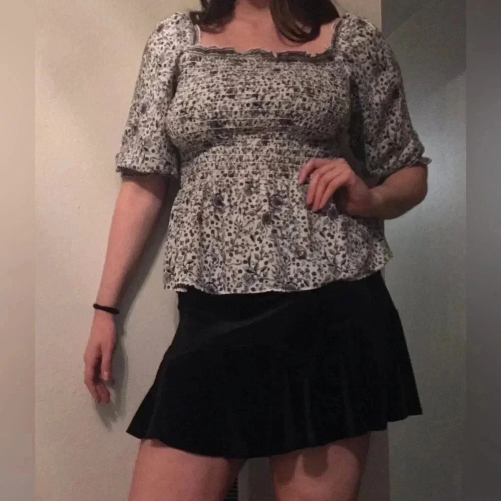 Max Studio Floral Peplum Blouse Size Medium